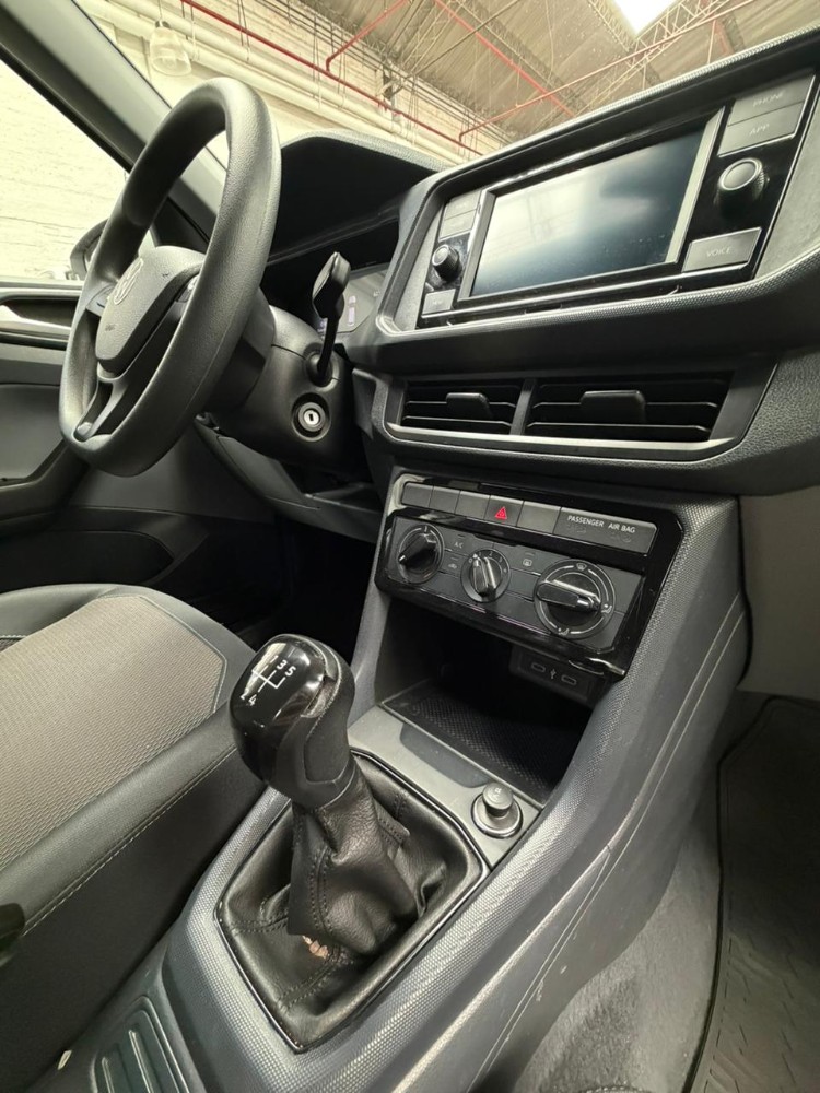 Volkswagen T-CROSS 170TSI MT — foto 3